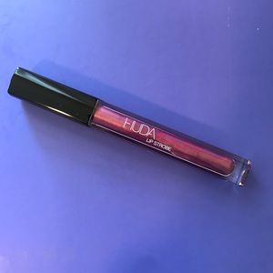 HUDA BEAUTY Lip Strobe